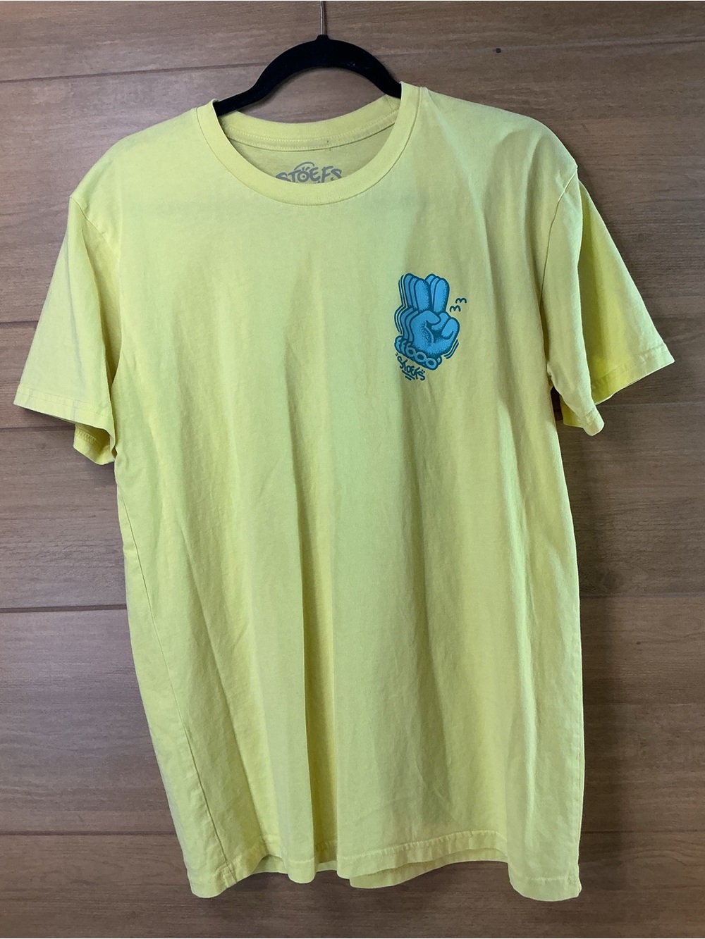Stoefs Graphic Tee Medium Yellow “Hope Your Day Is Amazing” Back Print USA Made